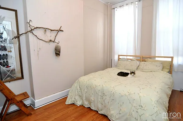 Rented by Miron Properties | media 10