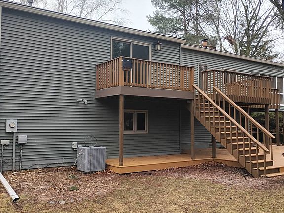 4th image of 713 Hillside Ter