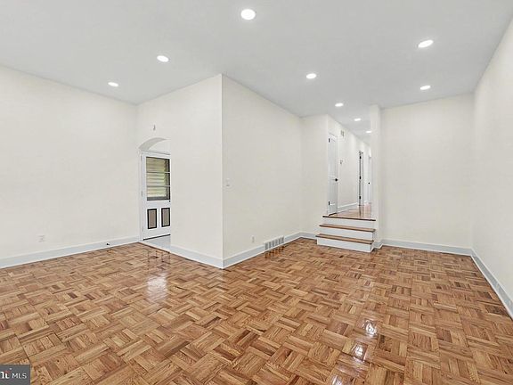 2nd image of 8367 Langdon St