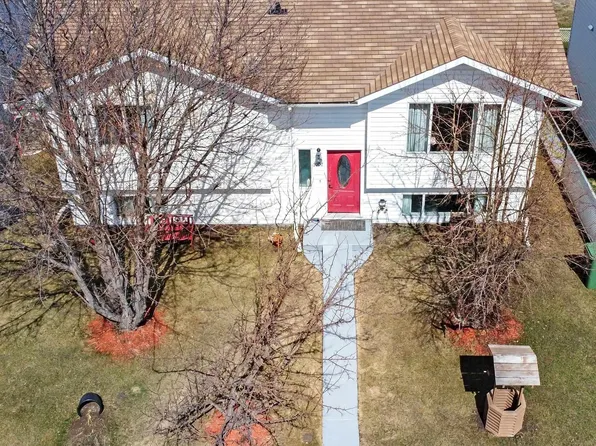 5207 53rd Ave, Bonnyville, AB T9N 2B2