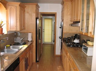 6919 Columbus Ave, Van Nuys, CA 91405