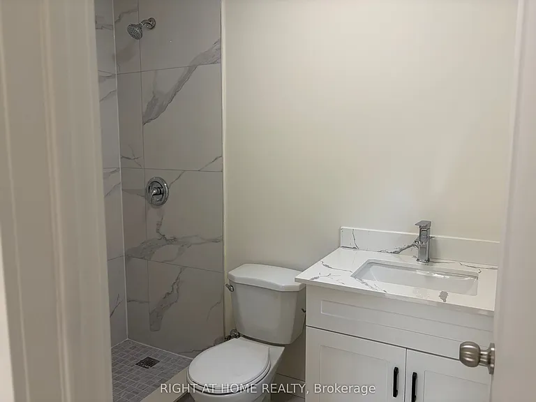 300 S Kingsway #UPPER — Photo 10