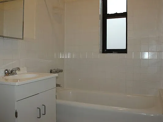 Rented by Zuz Realty | media 11