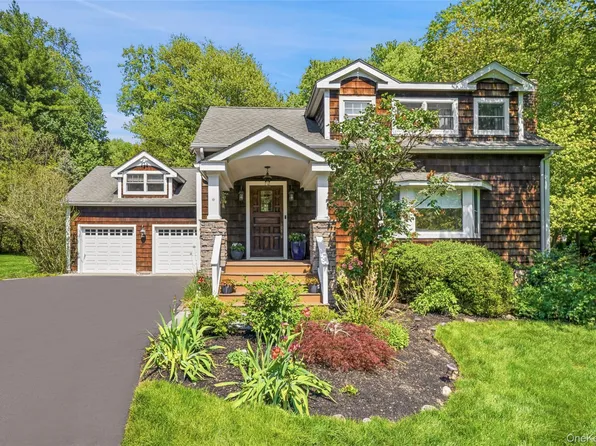 17 Woodbrook Road, Pleasantville, NY 10570