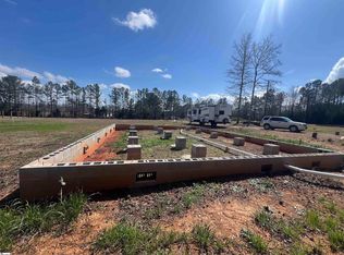 104 Edwards Ln, Cross Hill, SC 29332