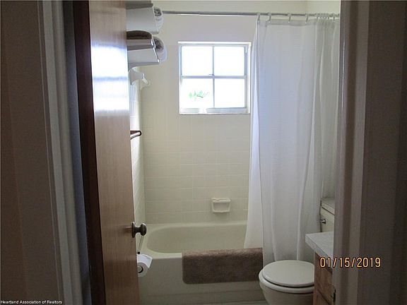 2nd image of 152 Parkview Cir