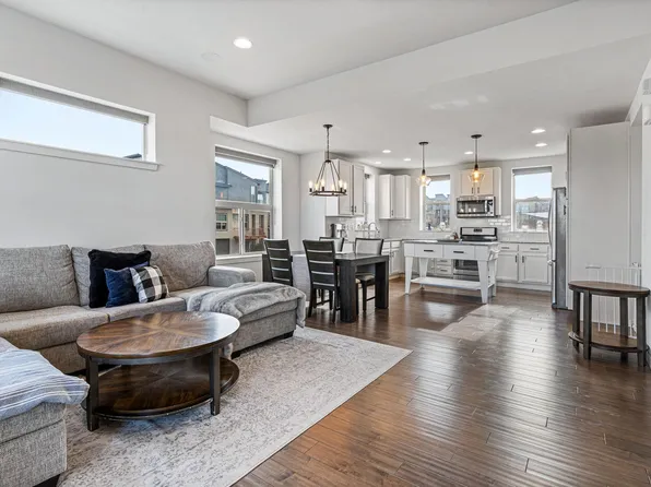 10031 Town Ridge Ln, Lone Tree, CO 80124