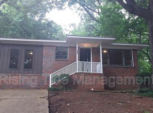 1854 Edgehill Dr, Bessemer, AL 35023