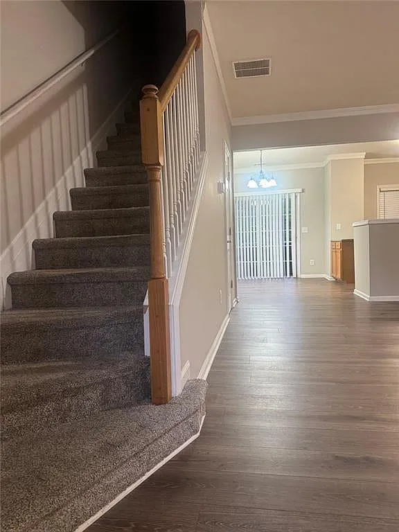 3 bed, 2.5 bath, 1460 sqft, $1,800 — Photo 4