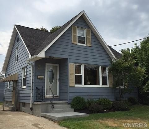 1st image of 17 Densmore St