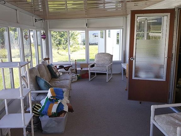 3rd image of 26192 Princess Ln