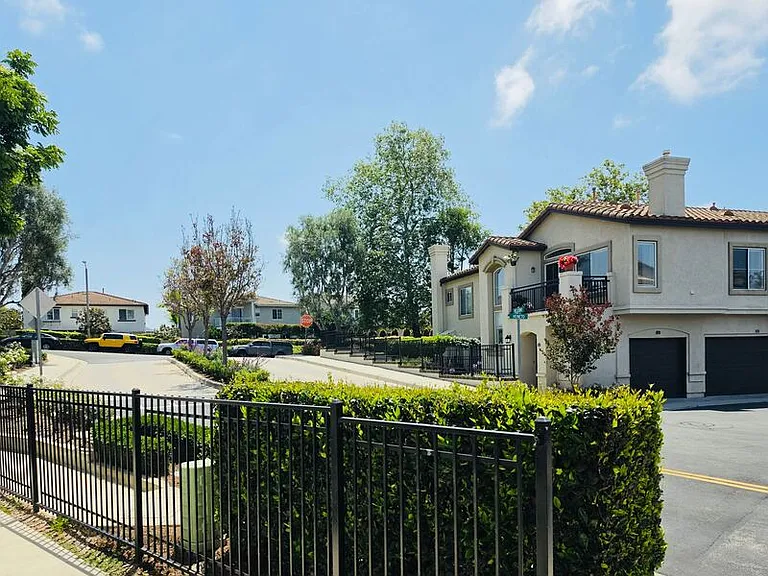 3 Vellisimo Dr — Photo 27