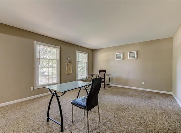 5th image of 12121 Country Manor Ln