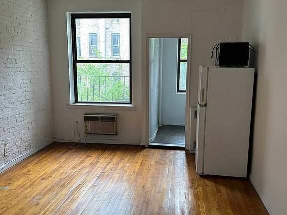 4th image of 311 E 90th St APT 3D