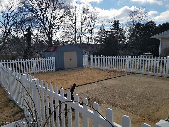 5th image of 73 Mount Fairweather Ln