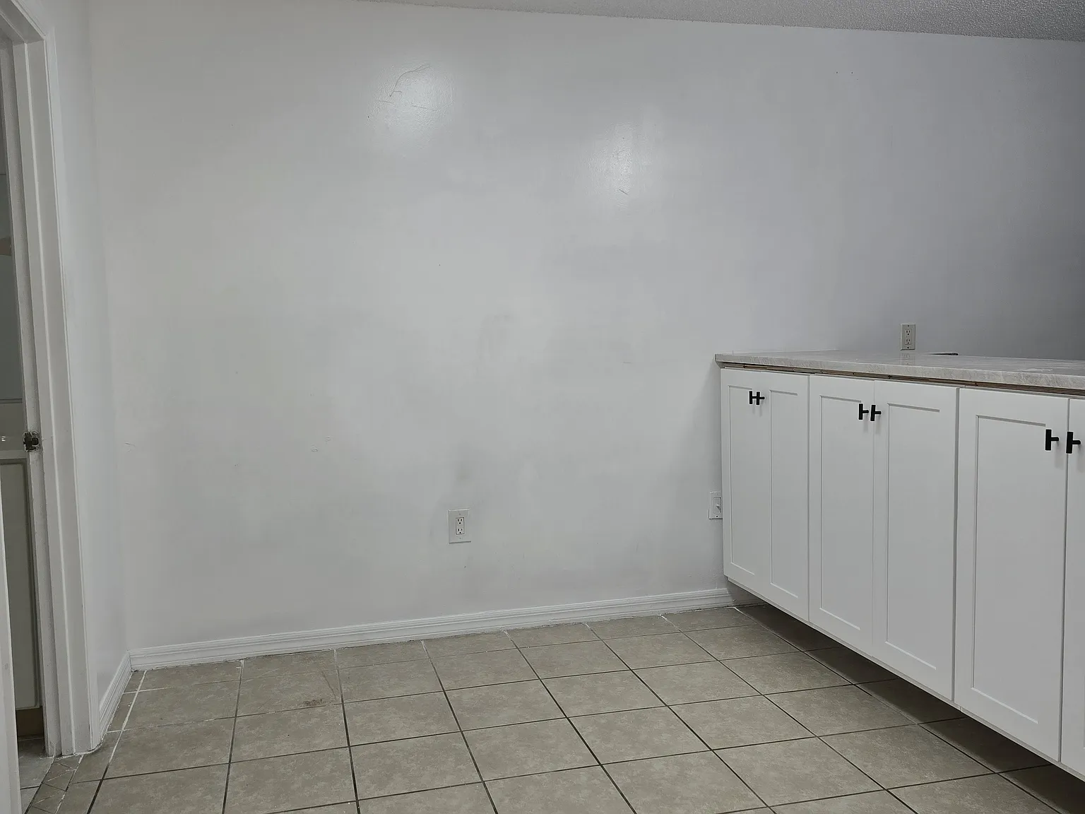 2 bed, 2.5 bath, 1285 sqft, $1,900 — Photo 4