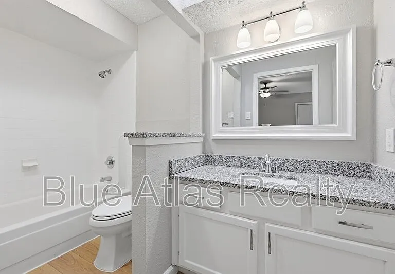 2601 Stanford St #B — Photo 11