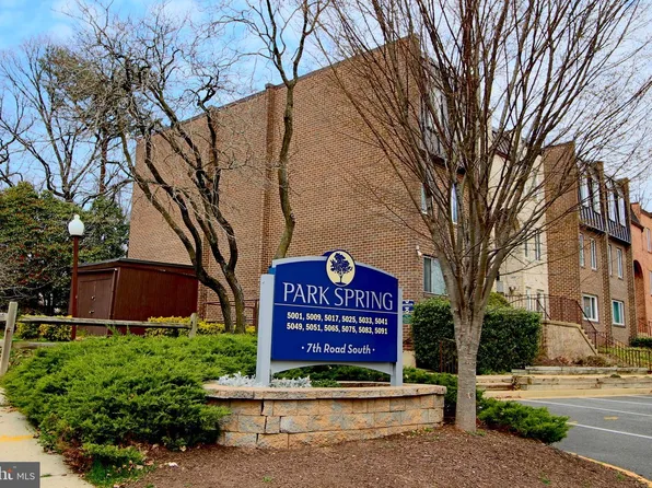 5051 7th Rd S APT 102, Arlington, VA 22204