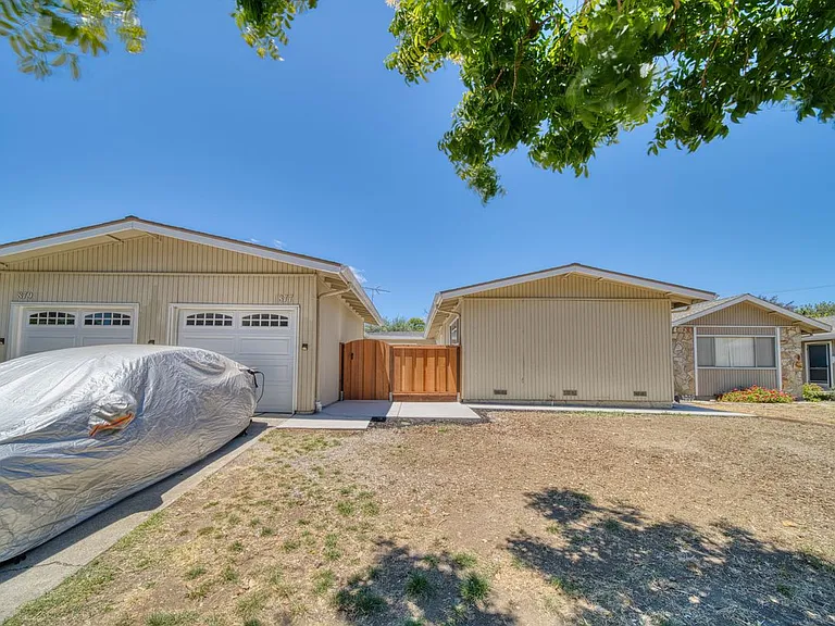 877 Miller Ave — Photo 25