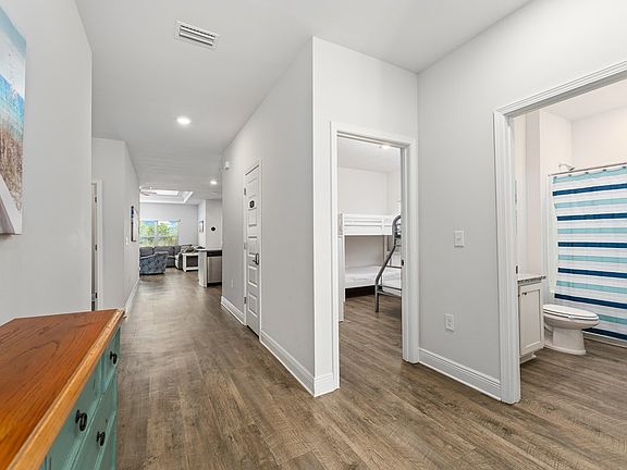 4th image of 190 Heron Ct