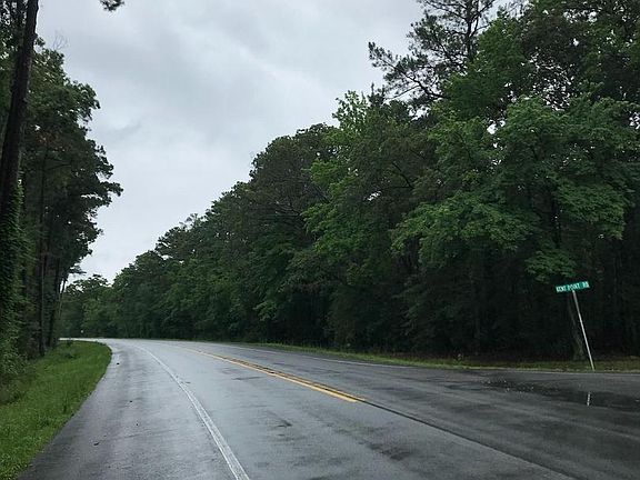 4th image of 1 E/kent Point Rd