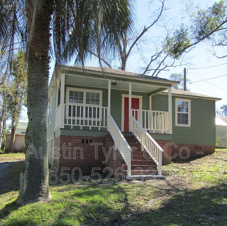 1st image of 2958 Green St