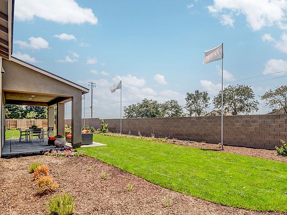 Spacious covered patio