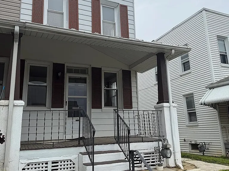 1742 Orange St — Photo 1