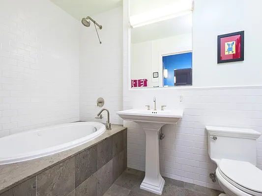 Sold by Sotheby's International Realty | media 8