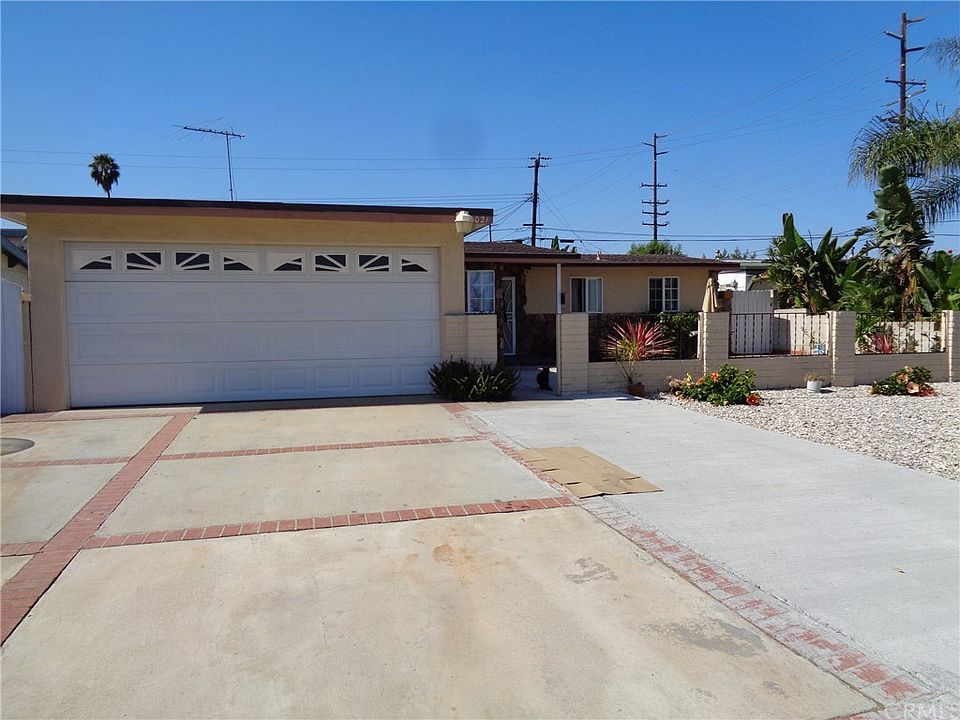 1st image of 10021 Antigua St