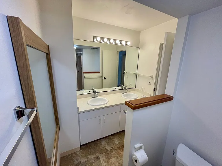 531 Hahaione St #2D — Photo 10