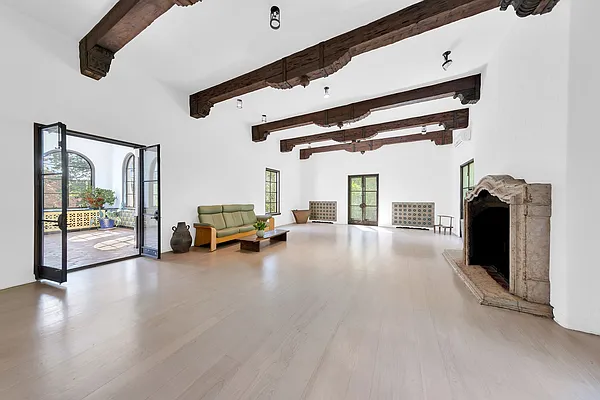 Sold by Argo Residential | media 9