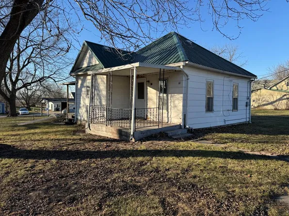 10 E 6th St, Green City, MO 63545