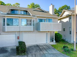 1114 Redwood Blvd, Novato, CA 94947