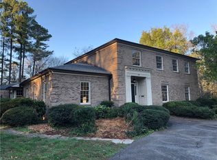 401 Twin Acres Dr, Lexington, NC 27292