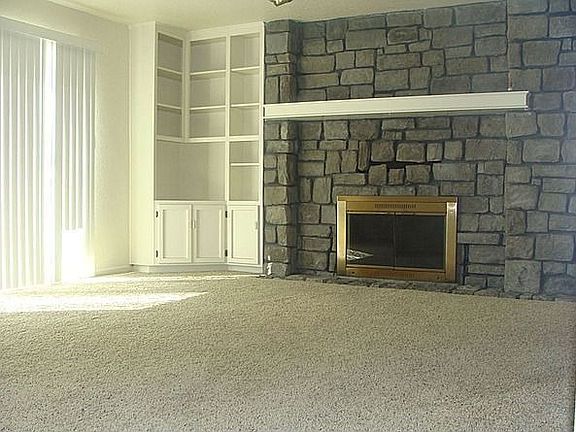 4th image of 21585 S Oleander Ave