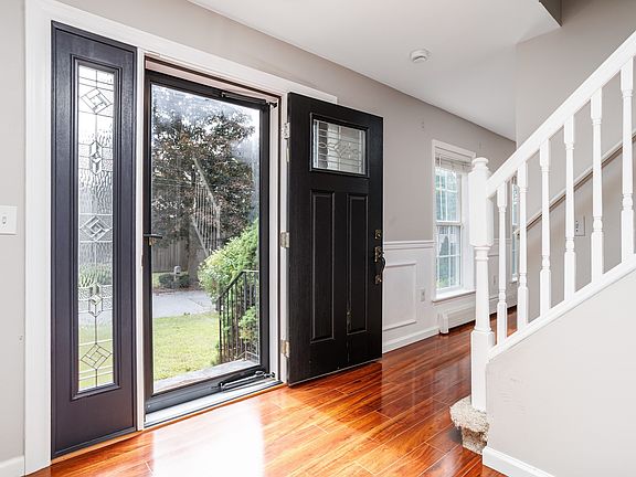 4th image of 38 Terrence Ave
