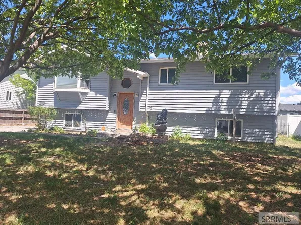 3880 Henderson Ln, Pocatello, ID 83201