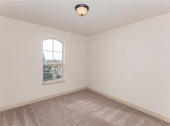 4th image of 12629 Diamond Peak Dr