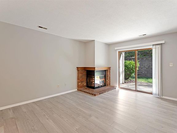 4th image of 2268 Rule Ave APT B