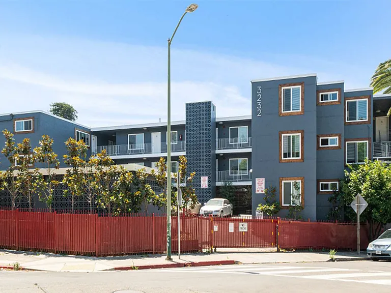 3232 14th Ave — Photo 8