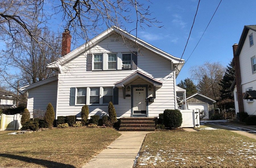 1st image of 23 Lenox Ave
