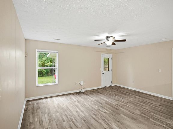 5th image of 348 Antietam Blvd