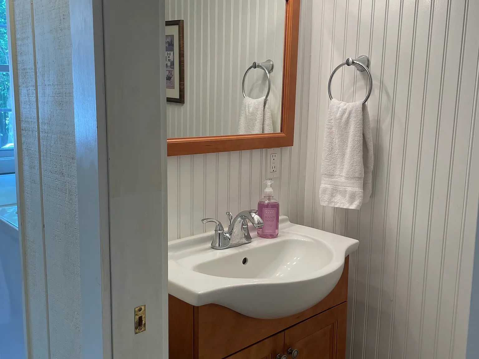 3 bed, 1.5 bath, 1194 sqft, $3,250 — Photo 3