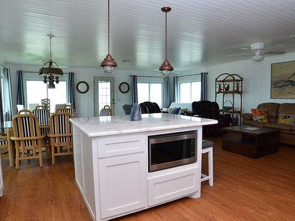 2nd image of 755 County Road 307 N