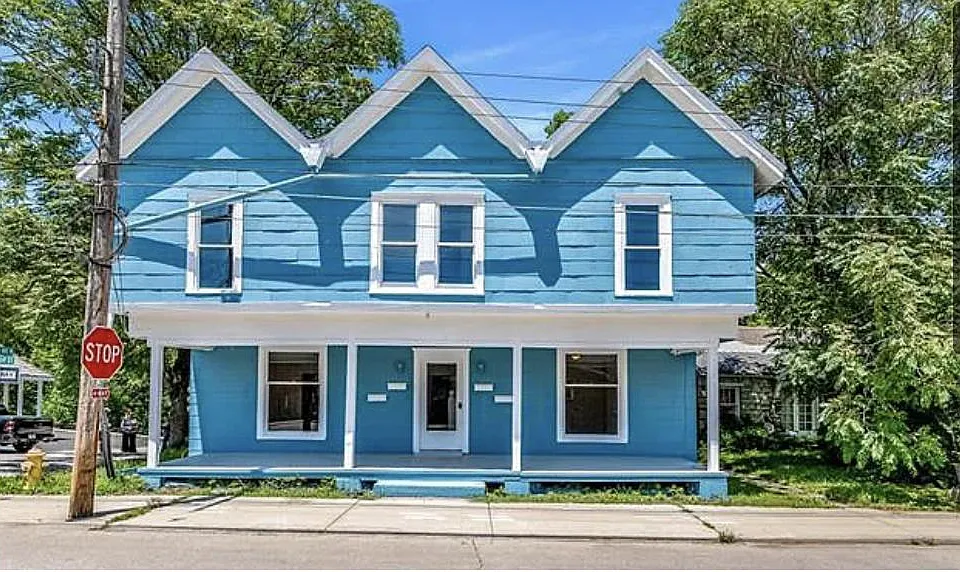 220 W Excelsior St #1