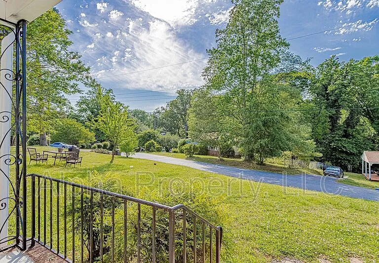 14 Melvin Dr — Photo 4