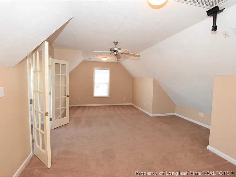 60 Scranton Ct — Photo 13