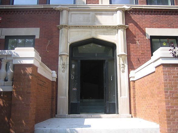 1st image of 748 W Buena Ave #1W