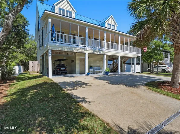 103 SE 71st Street, Oak Island, NC 28465